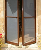Porte battante